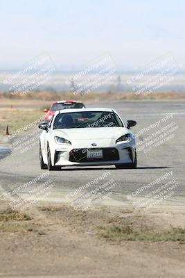 media/Oct-20-2024-Speed Ventures (Sun) [[868654b27b]]/Green/Session 3 (Sunrise)/